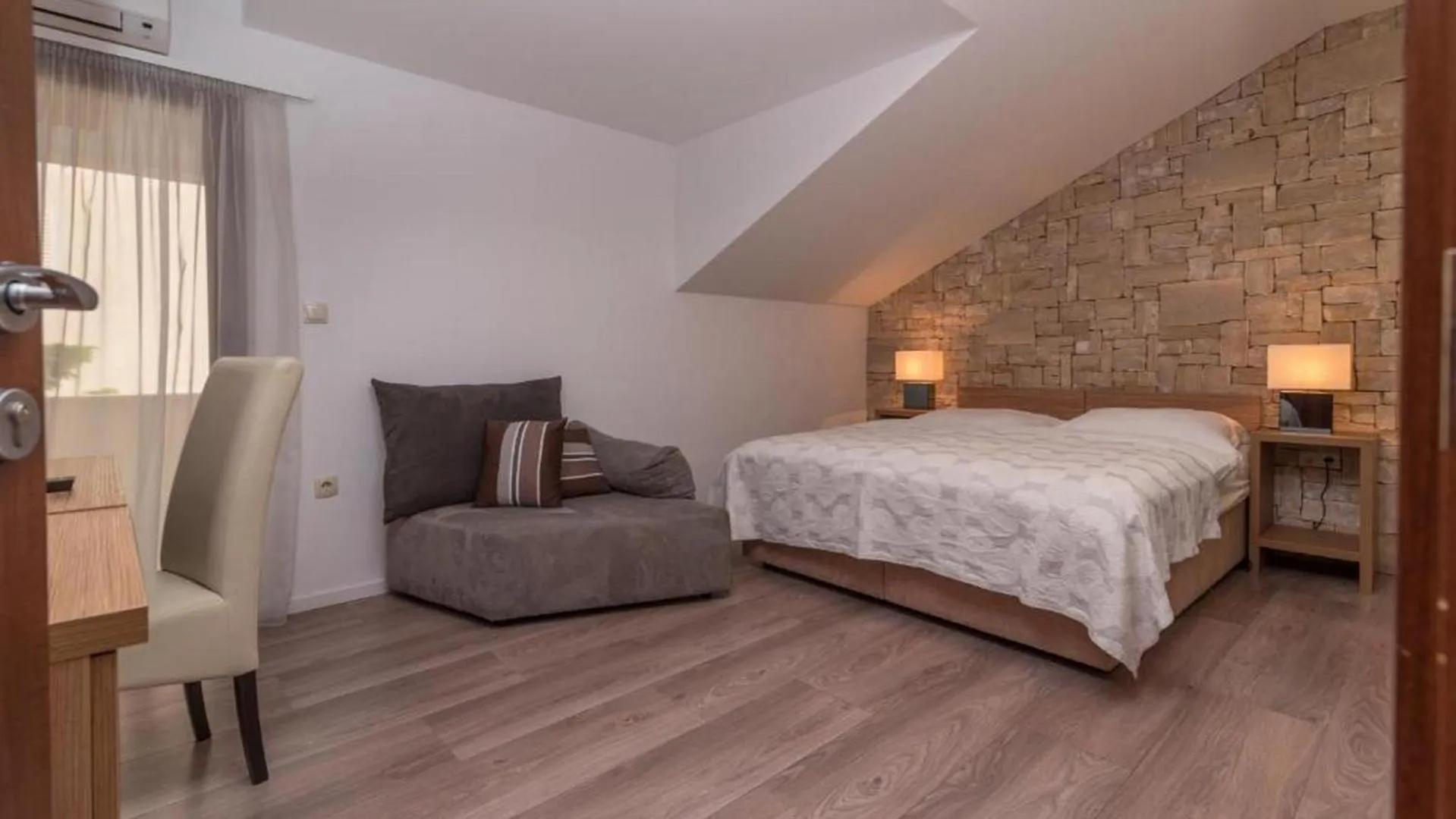 Villa Lucica Trogir 4*,