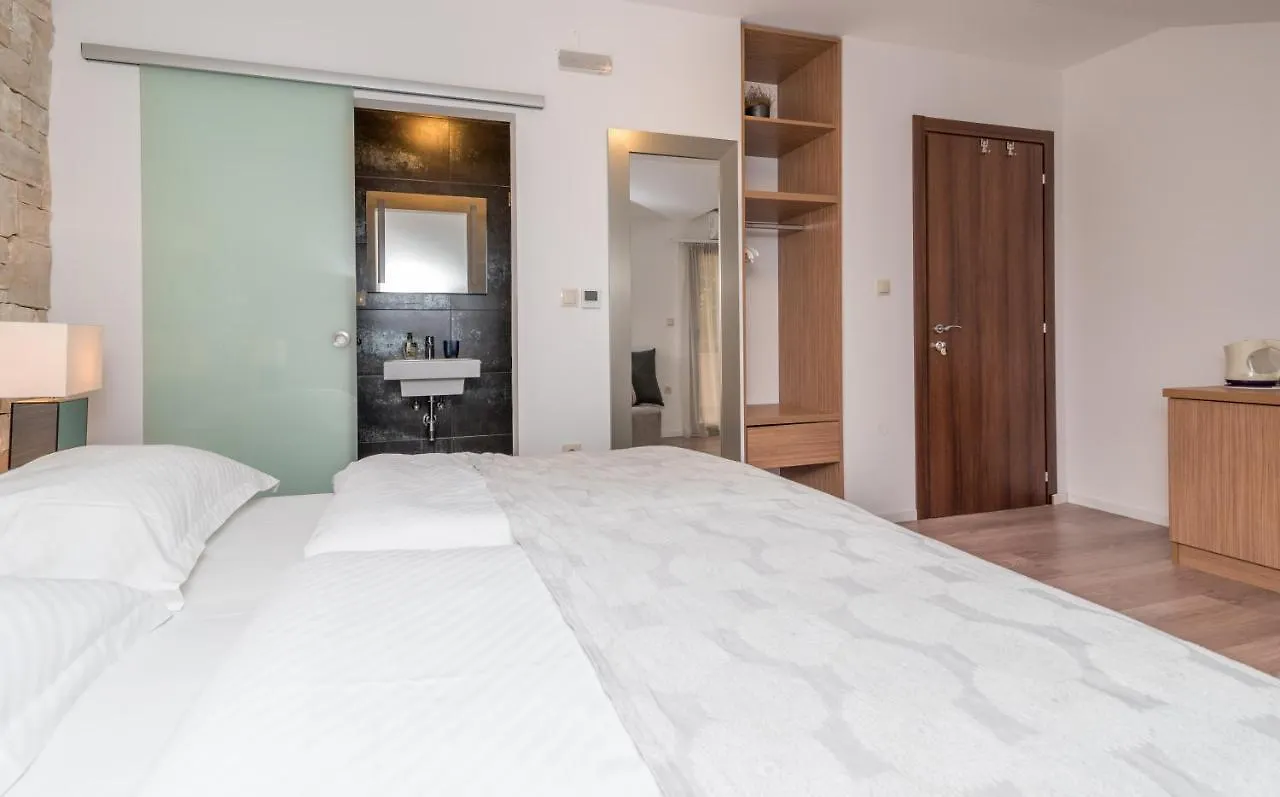 Villa Lucica Trogir Croatia