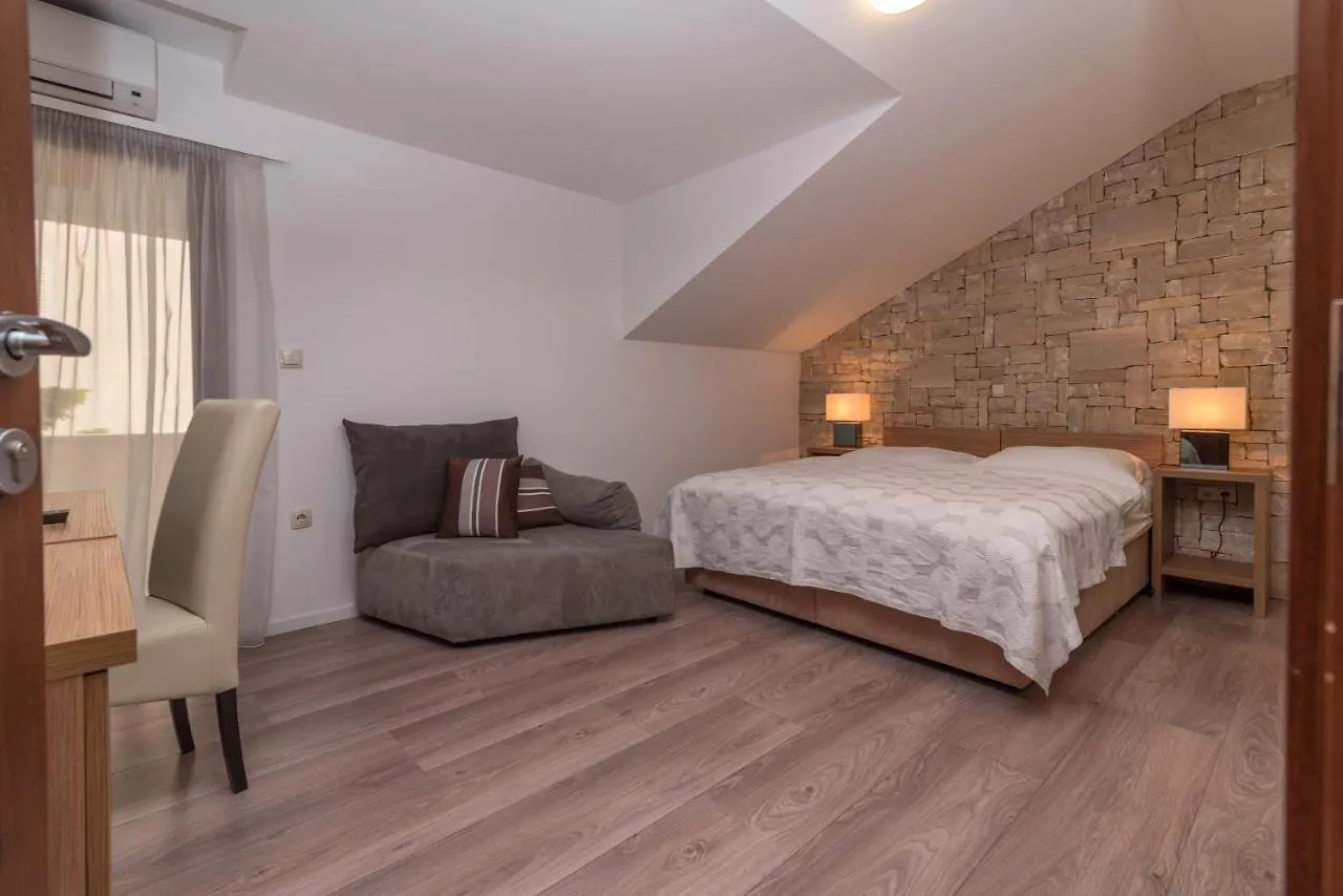 Villa Lucica Trogir