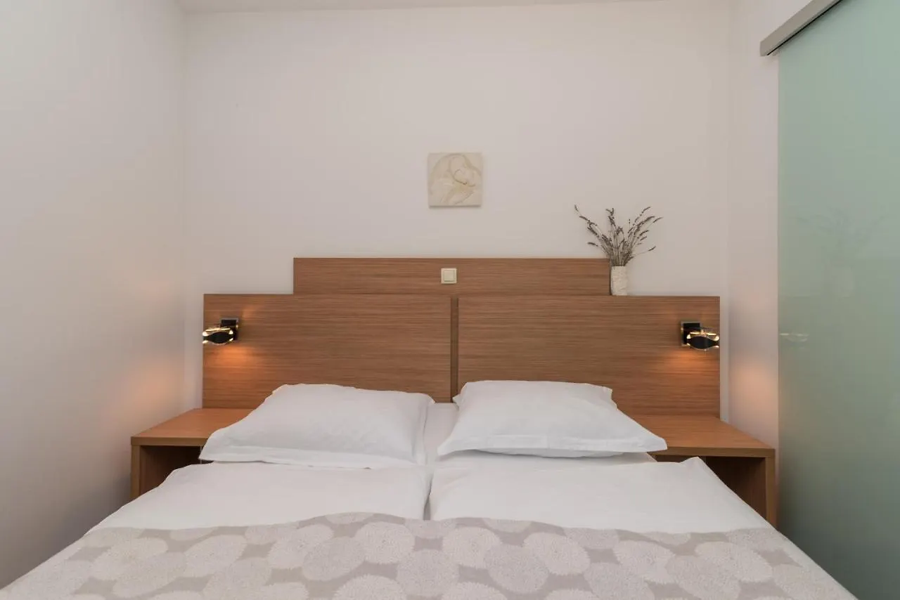 Guest house Villa Lucica Trogir