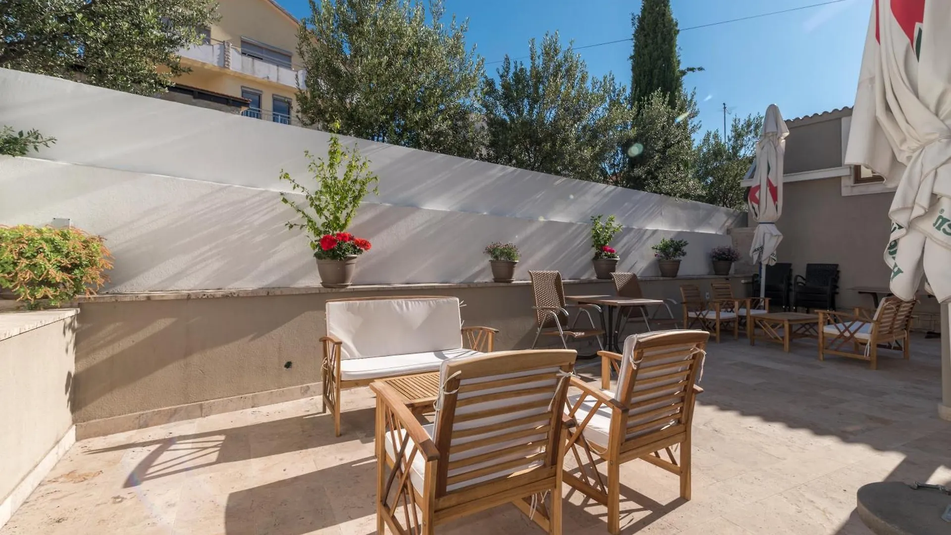 Villa Lucica Trogir Guest house