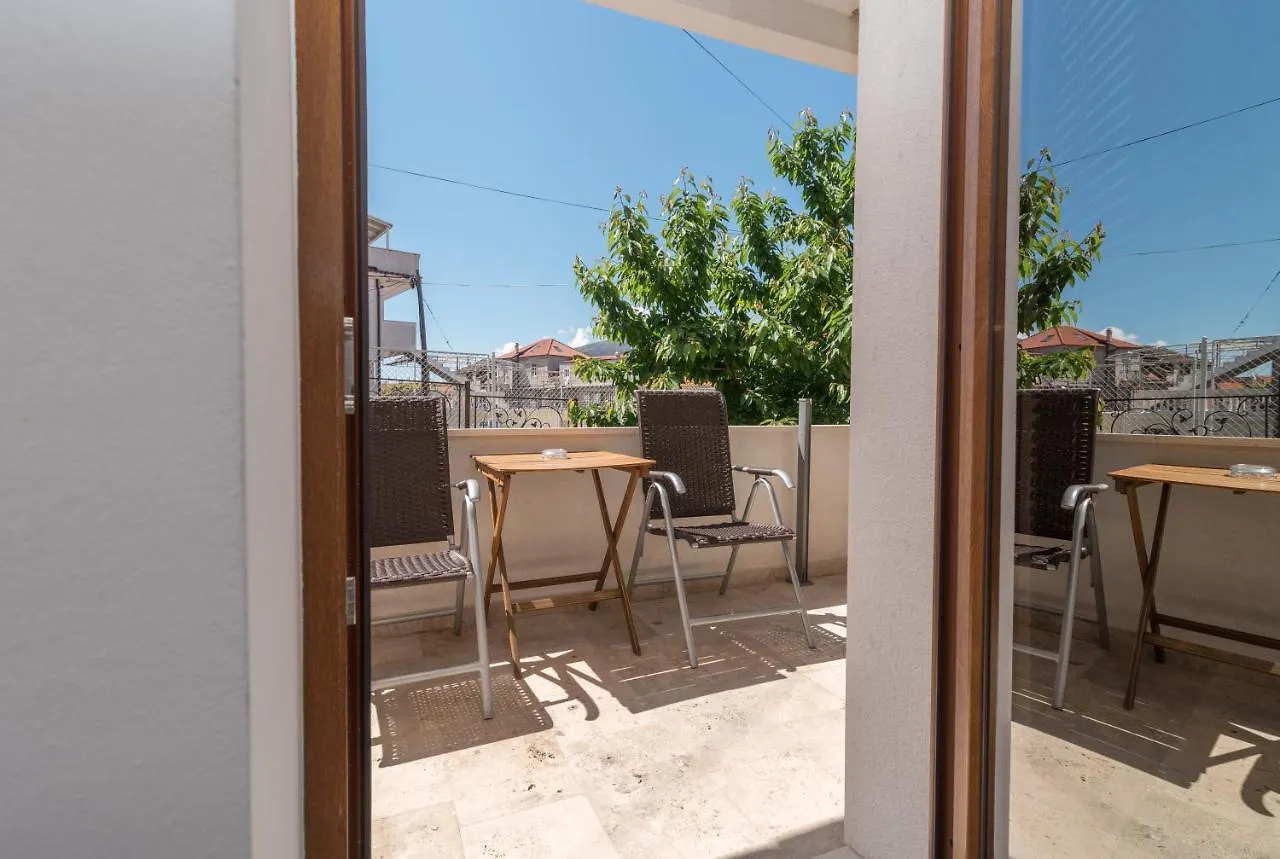 **** Guest house Villa Lucica Trogir Croatia
